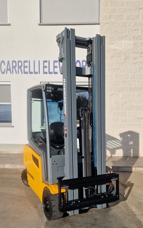 Jungheinrich EFG 320  