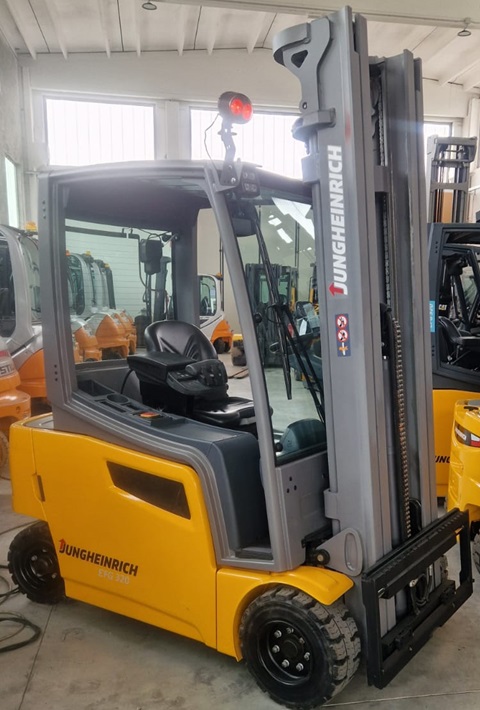 Jungheinrich EFG 320   
