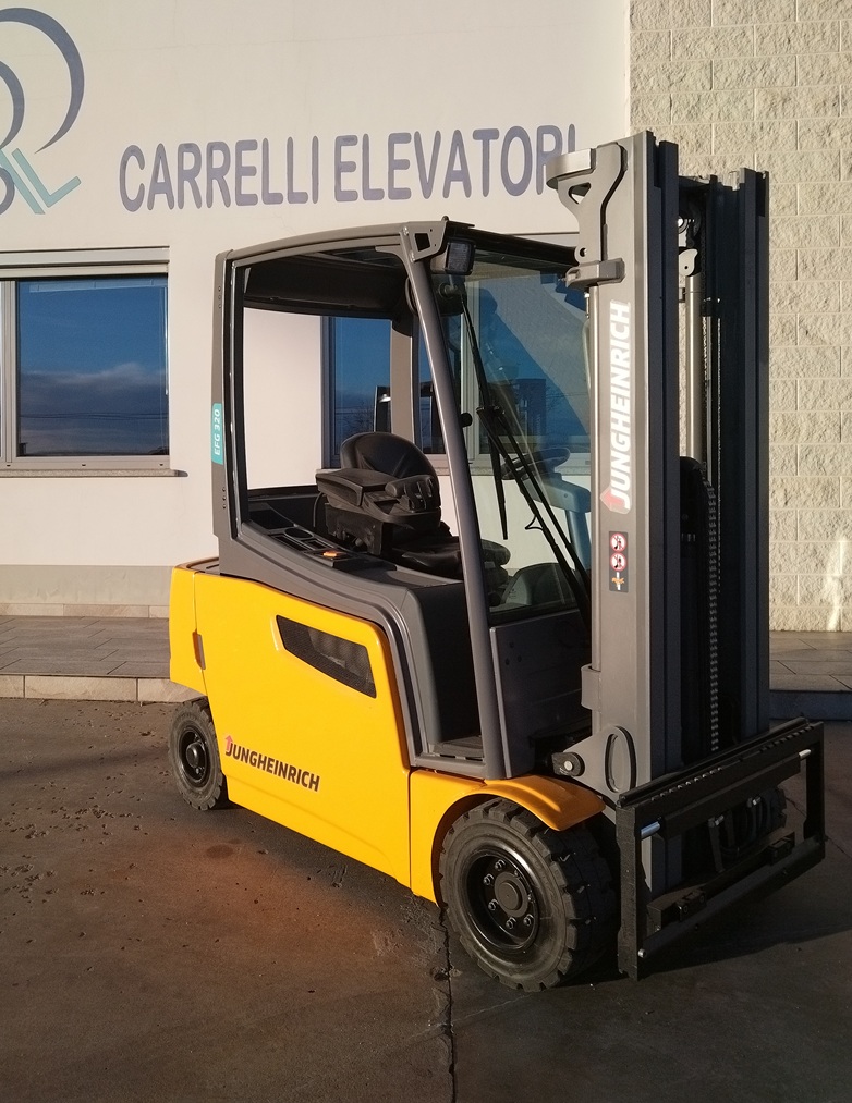 Jungheinrich EFG 320    