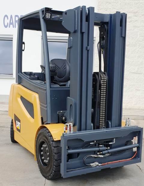 Caterpillar 2EPC8000